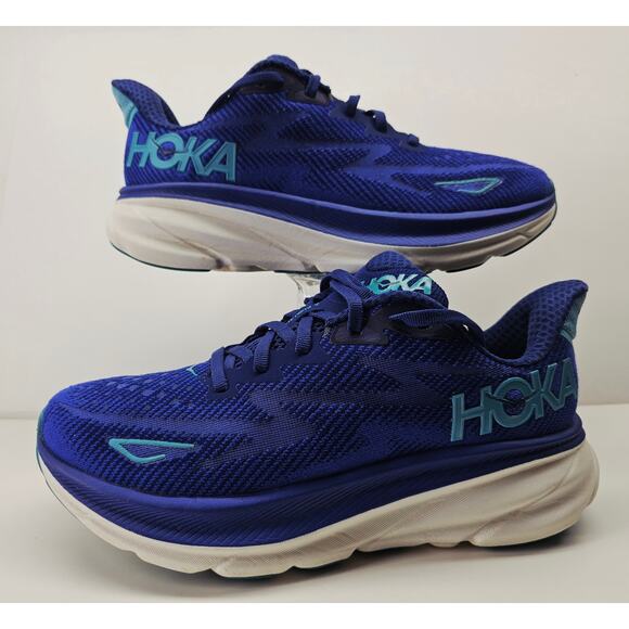 Hoka One One Shoes - Hoka Women 8 Comfy footwear